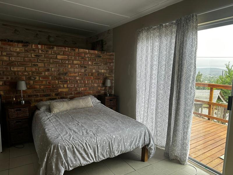 To Let 4 Bedroom Property for Rent in Oatlands North Eastern Cape